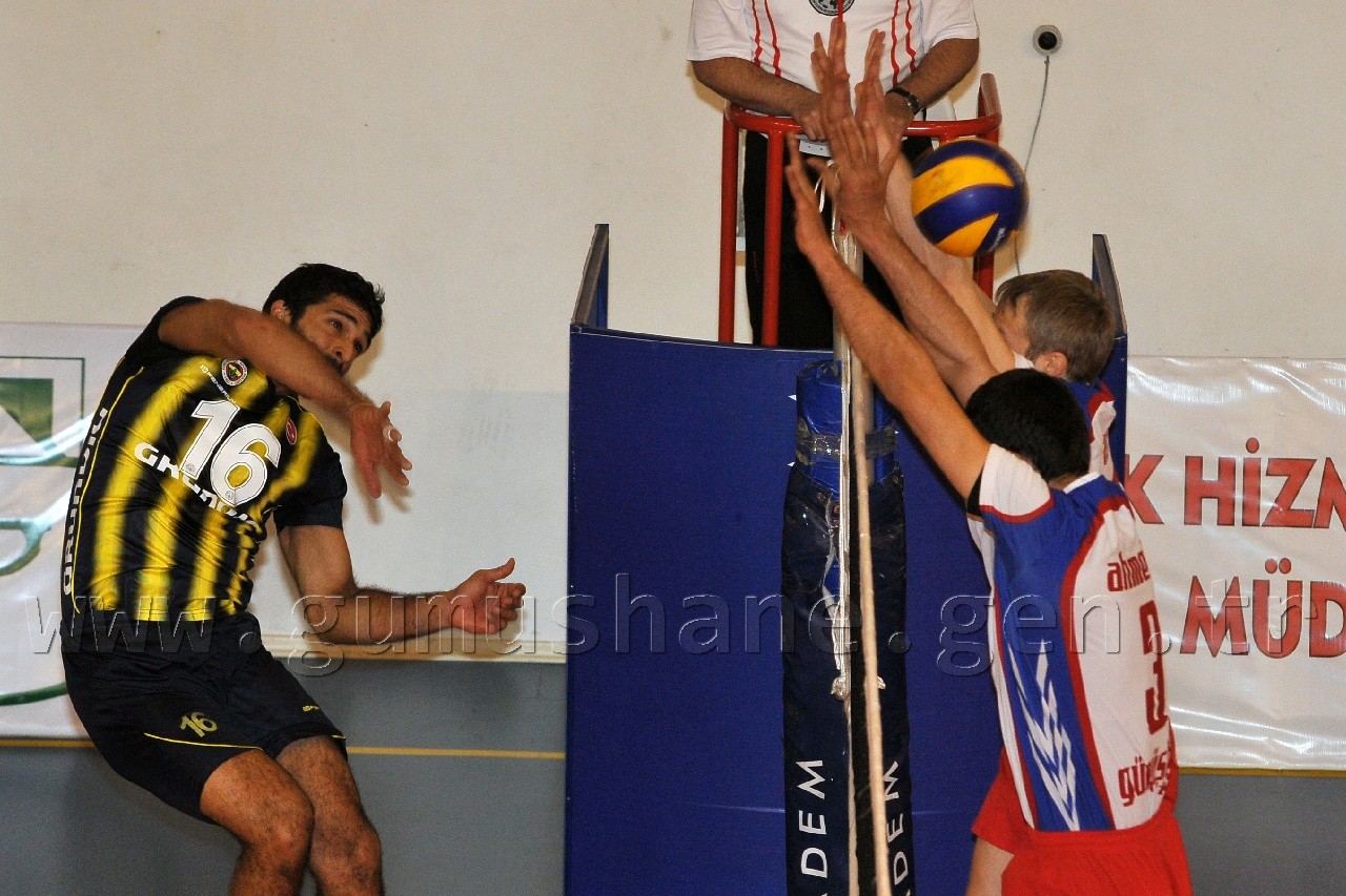 Torul, Fener'e Direnemedi: 0-3 51