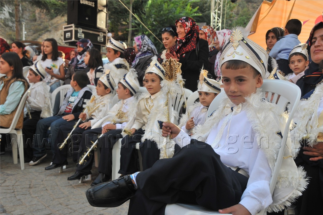 Festival Gibi Sünnet Şöleni 1