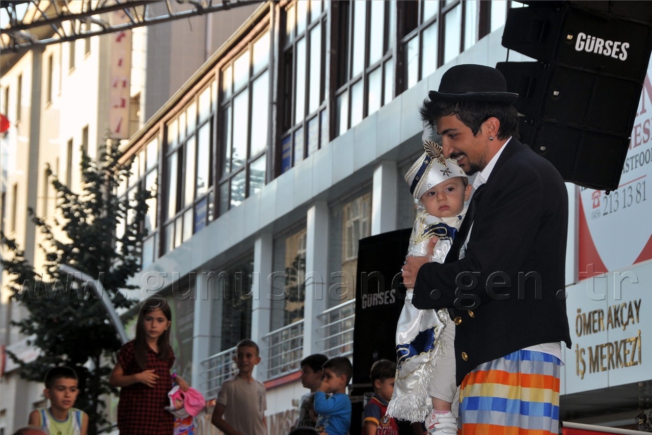 Festival Gibi Sünnet Şöleni 11
