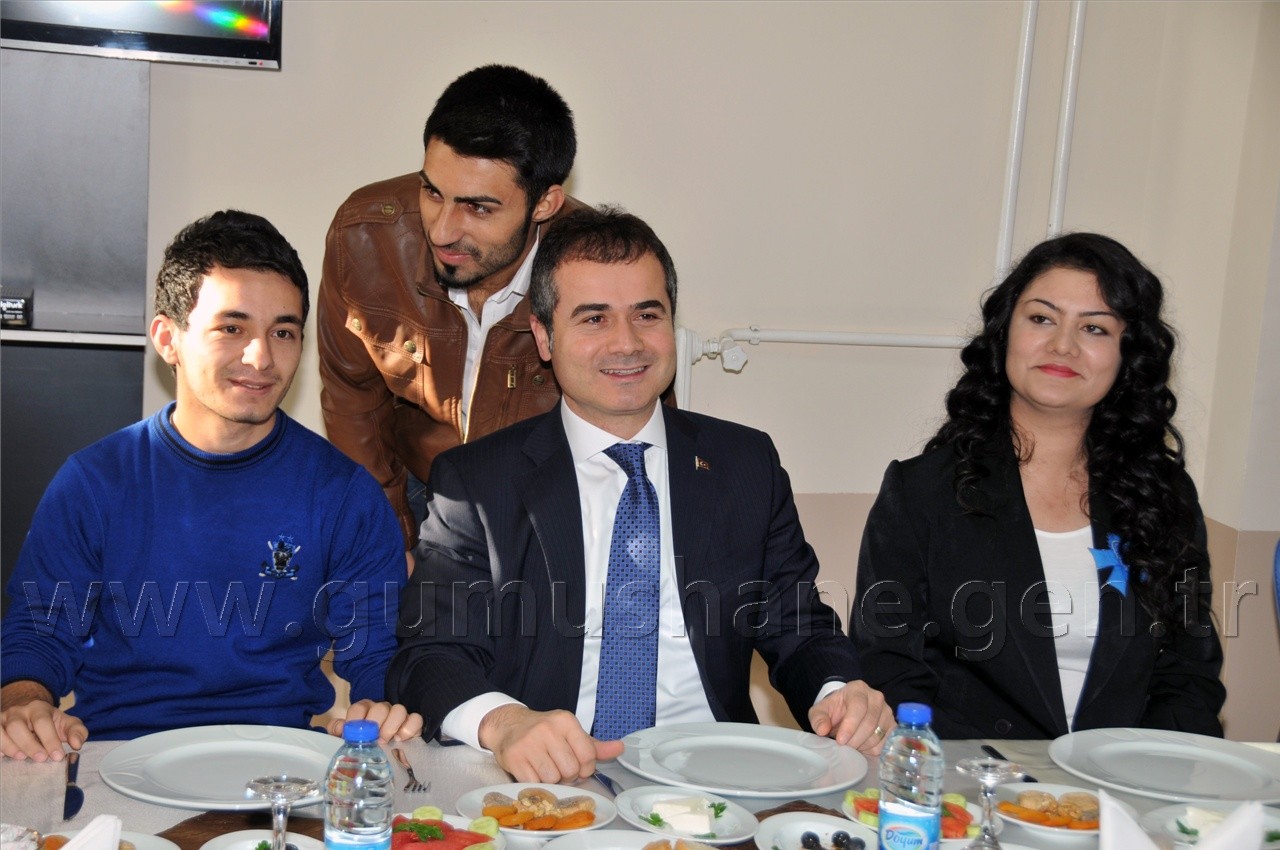 Gençlik ve Spor Bakanı Suat Kılıç Gümüşhane'de  4