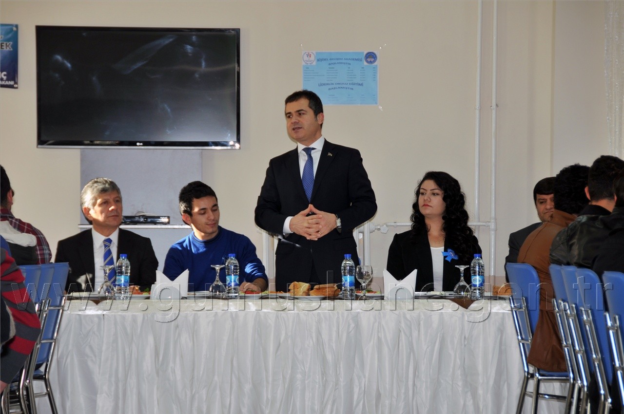 Gençlik ve Spor Bakanı Suat Kılıç Gümüşhane'de  7