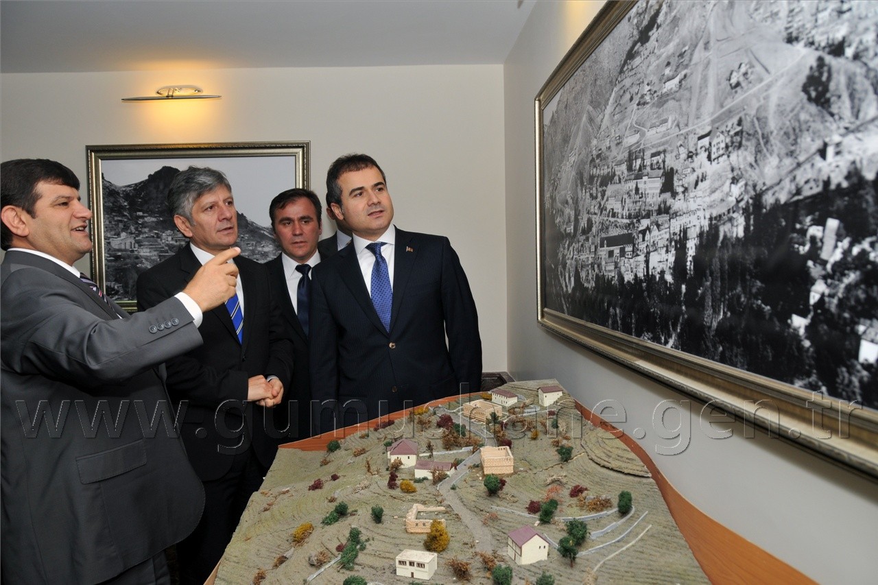 Gençlik ve Spor Bakanı Suat Kılıç Gümüşhane'de  16