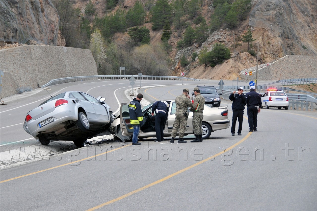 Zigana'da Feci Kaza: 2 Ölü, 3 Yaralı 1