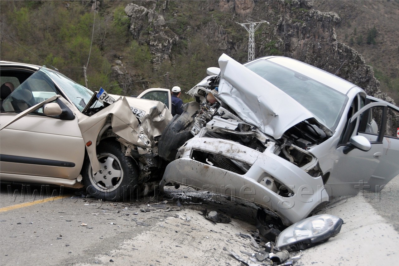 Zigana'da Feci Kaza: 2 Ölü, 3 Yaralı 5