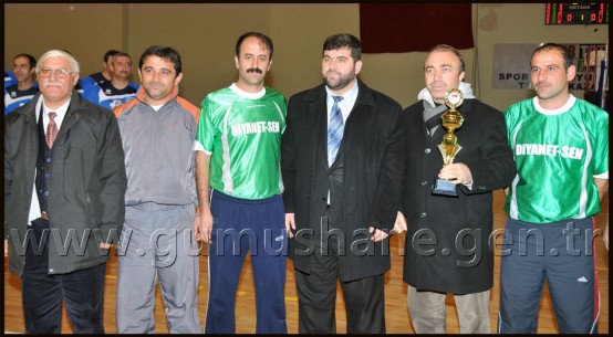 Voleybol'da son gülen Türk Telekom oldu 11