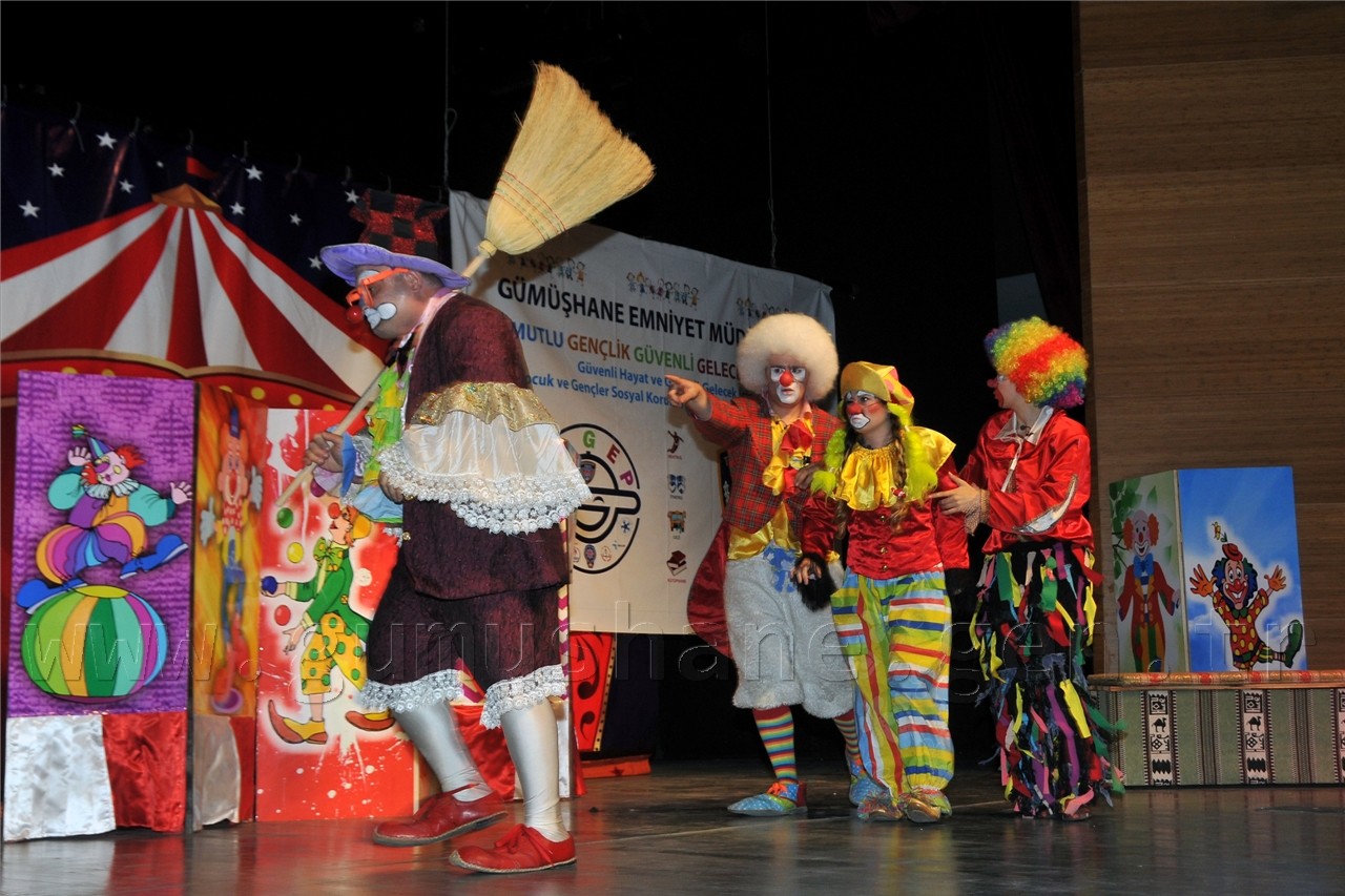 Yaramaz Palyaço Gümüşhane'de 13
