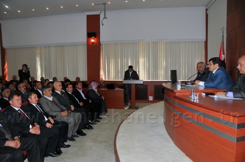 Vali Mayda, Muhtarlara Seslendi   4