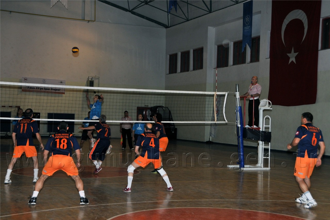 Kurumlar Arası Voleybol Turnuvası Sona Erdi 4