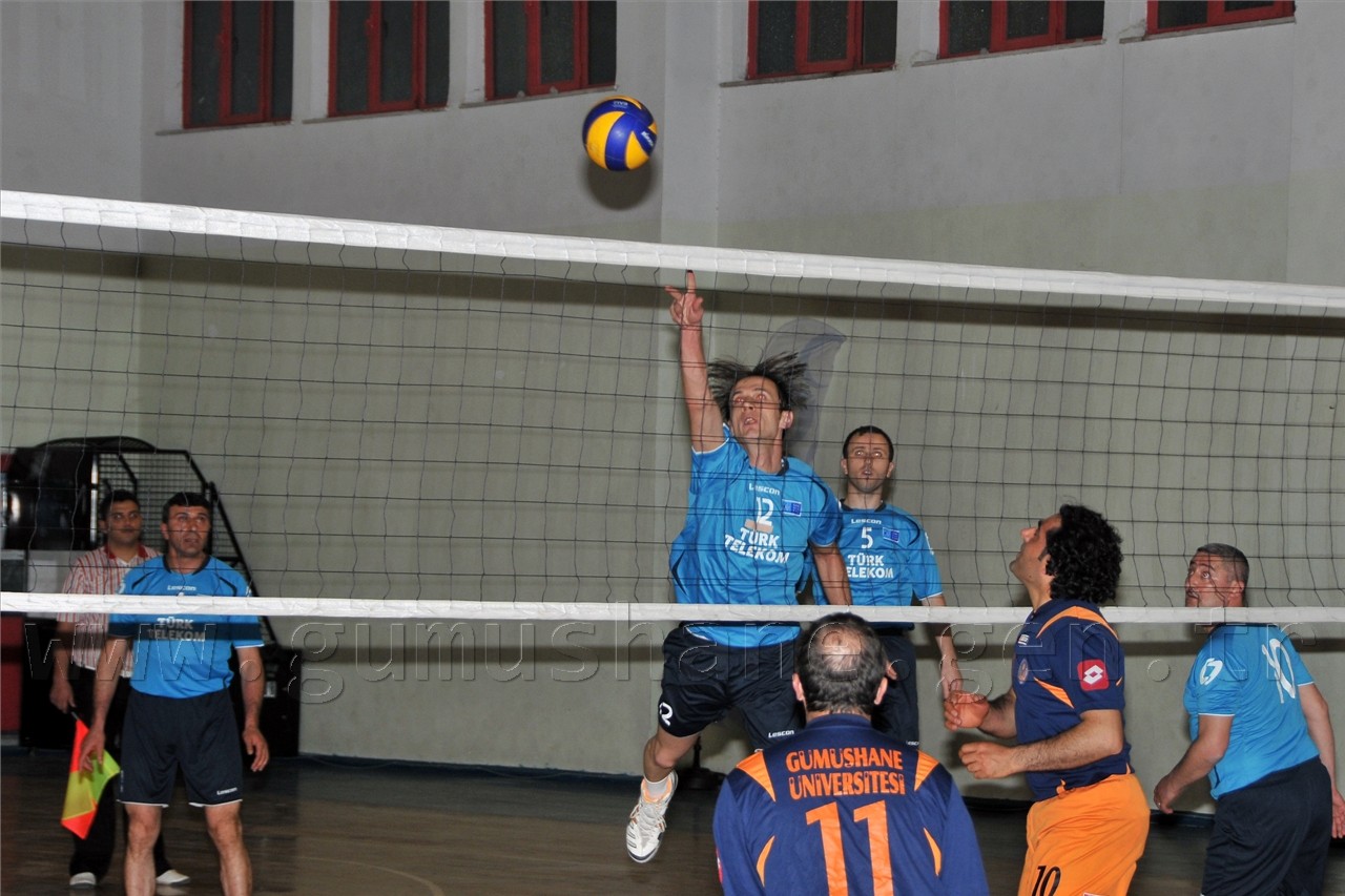 Kurumlar Arası Voleybol Turnuvası Sona Erdi 9