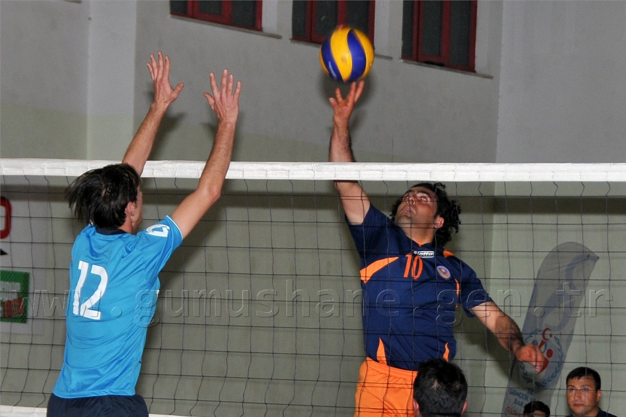 Kurumlar Arası Voleybol Turnuvası Sona Erdi 18