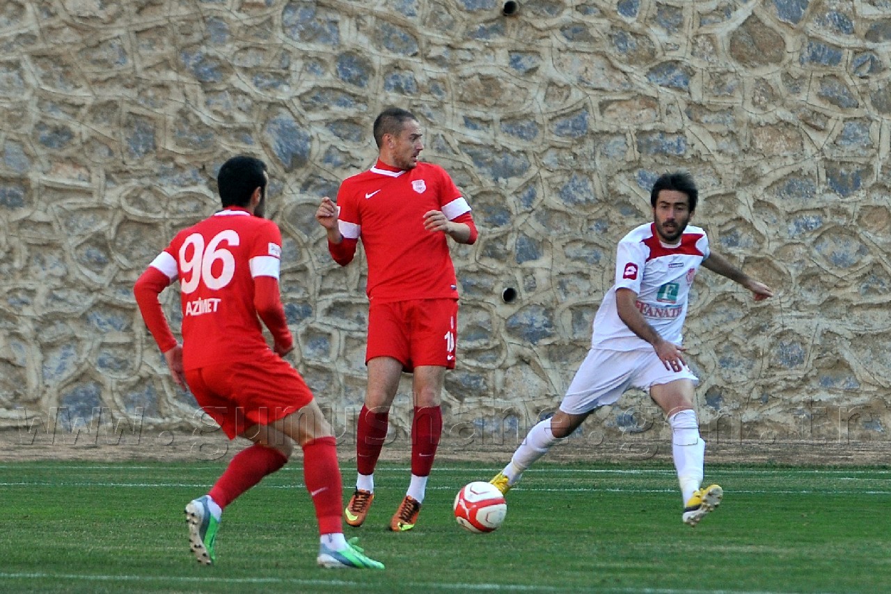 Gümüş 1 Attı, 1 Aldı: 1-1  12