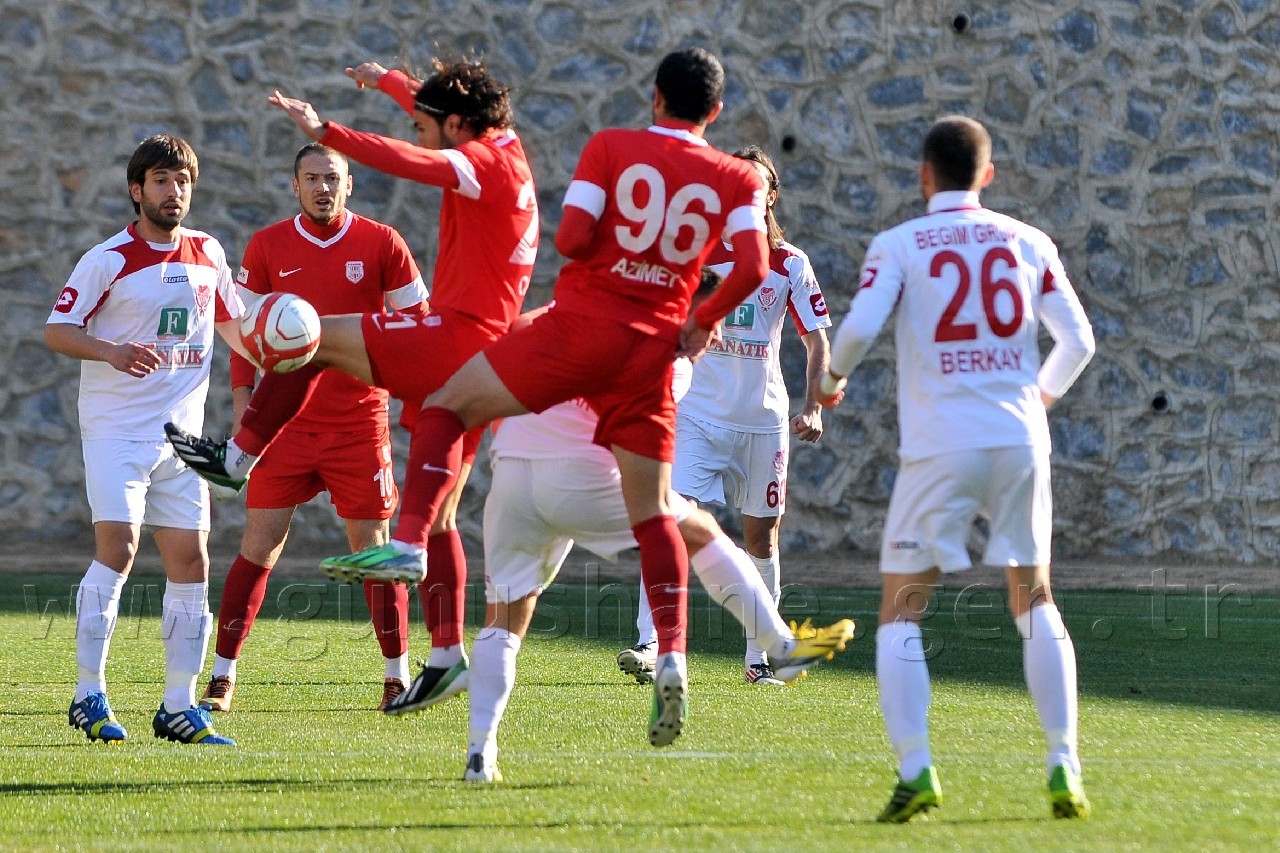 Gümüş 1 Attı, 1 Aldı: 1-1  13