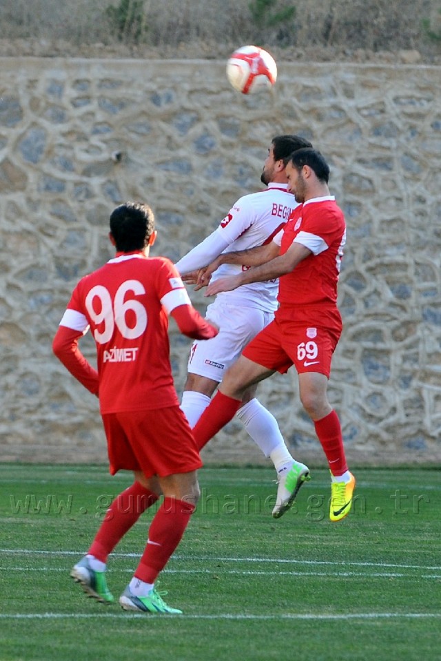 Gümüş 1 Attı, 1 Aldı: 1-1  18