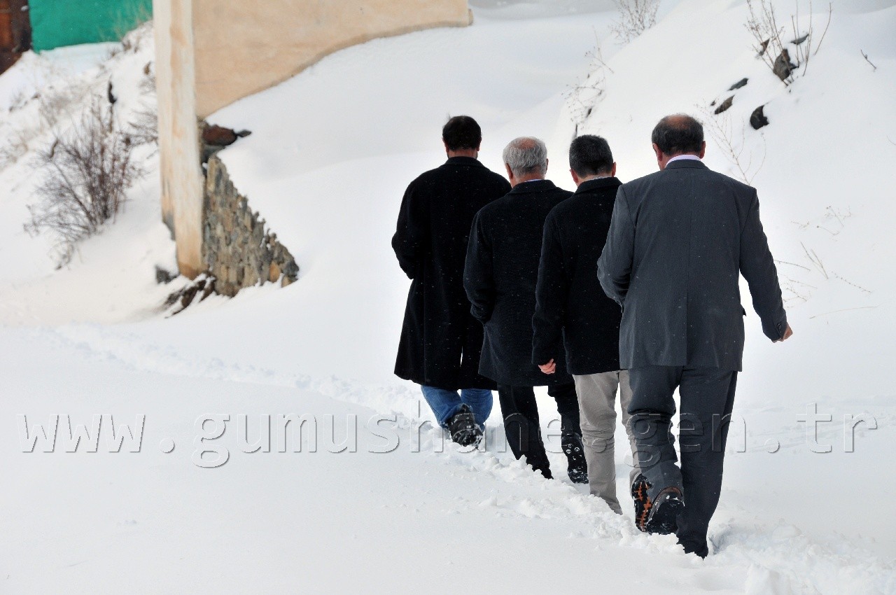 Köy Yollarında Hummalı Çalışma 43