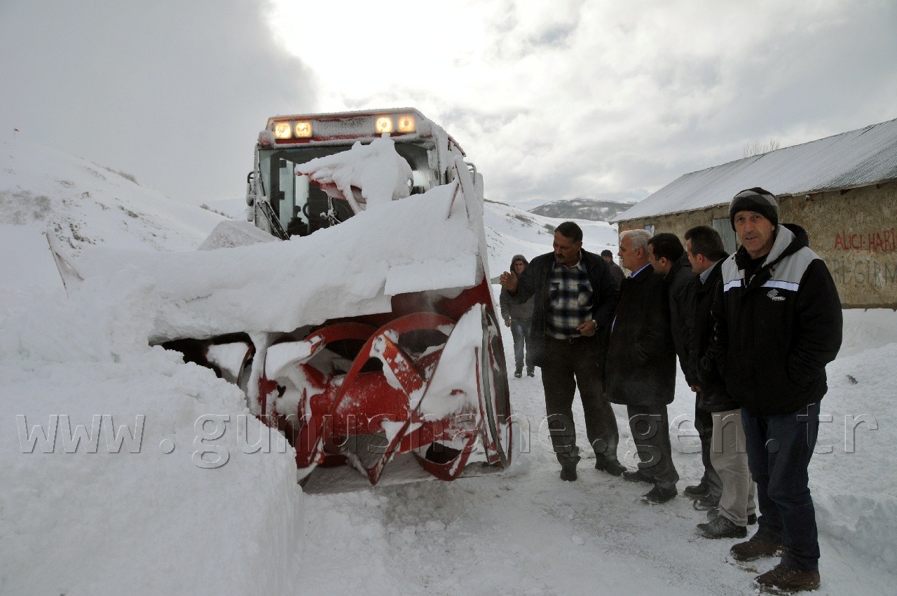 Köy Yollarında Hummalı Çalışma 65
