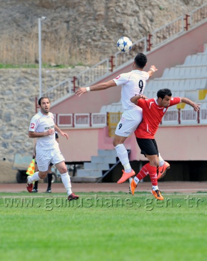 Play-Off Sandık'ta Kaldı 43