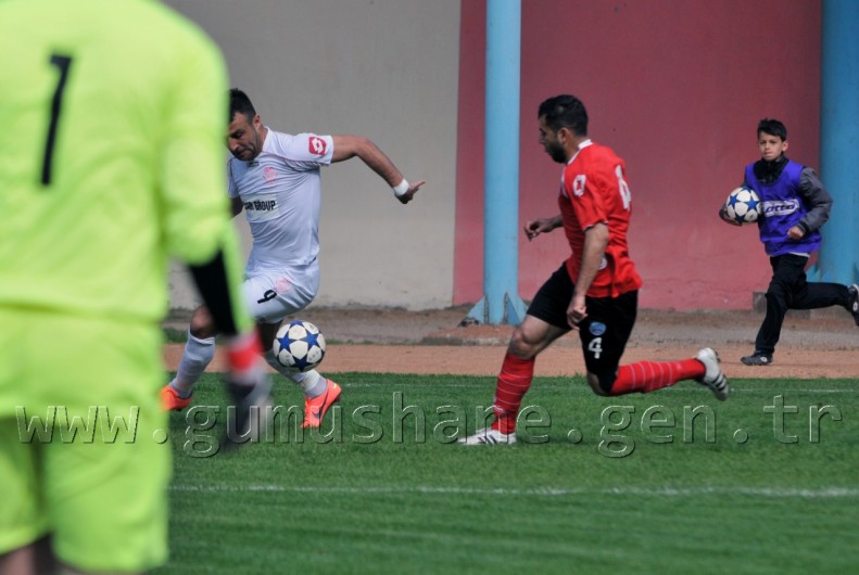 Play-Off Sandık'ta Kaldı 49