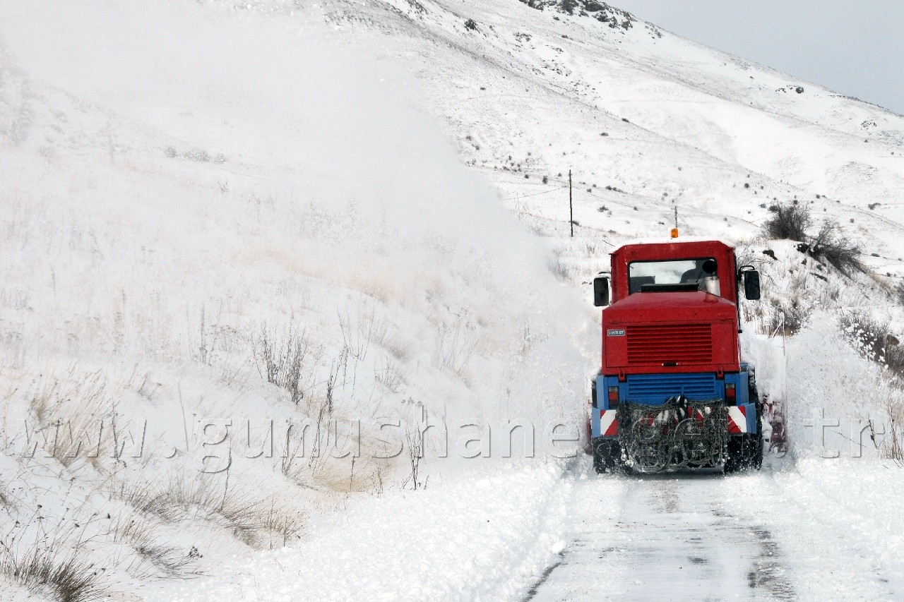 Köy Yollarında Hummalı Çalışma 54