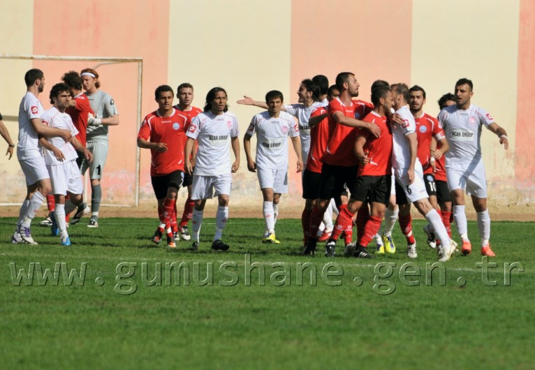 Play-Off Sandık'ta Kaldı 52