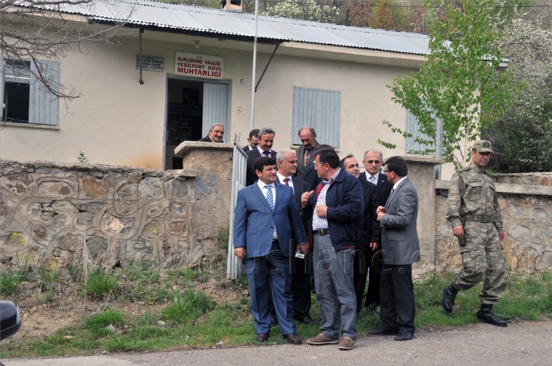 Vali Mayda Köy Gezilerini Sürdürüyor 7