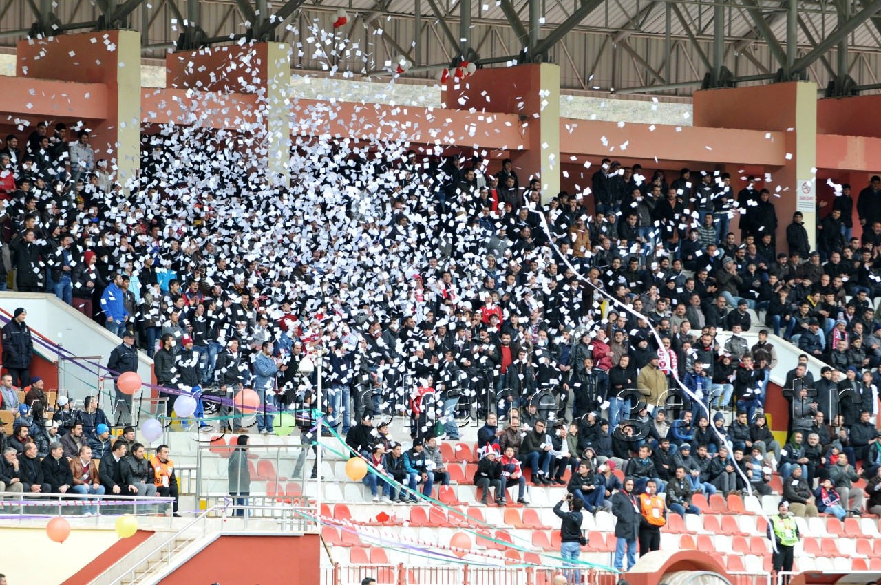 Lidersavar Gümüş: 2-0 42