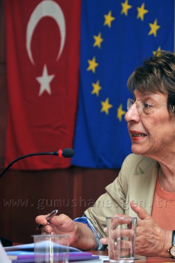 Türk Kadınlar Birliği Başkanı Uğurman Gümüşhane'de 12