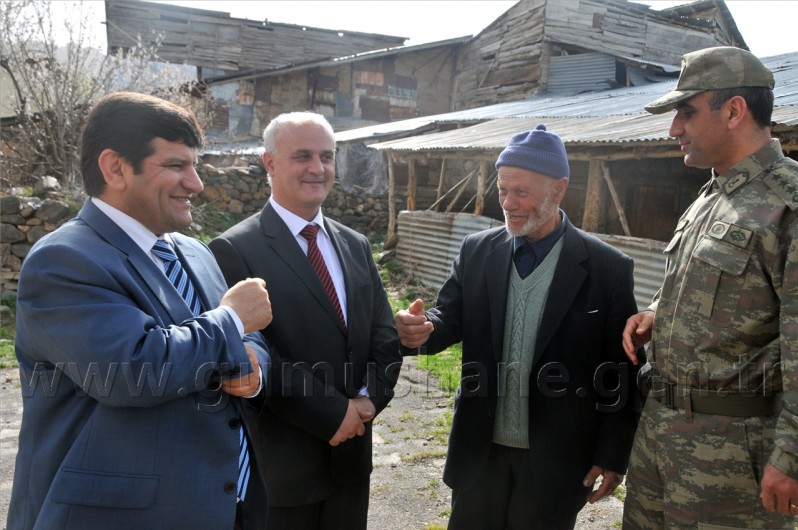 Vali Mayda Köy Gezilerini Sürdürüyor 19
