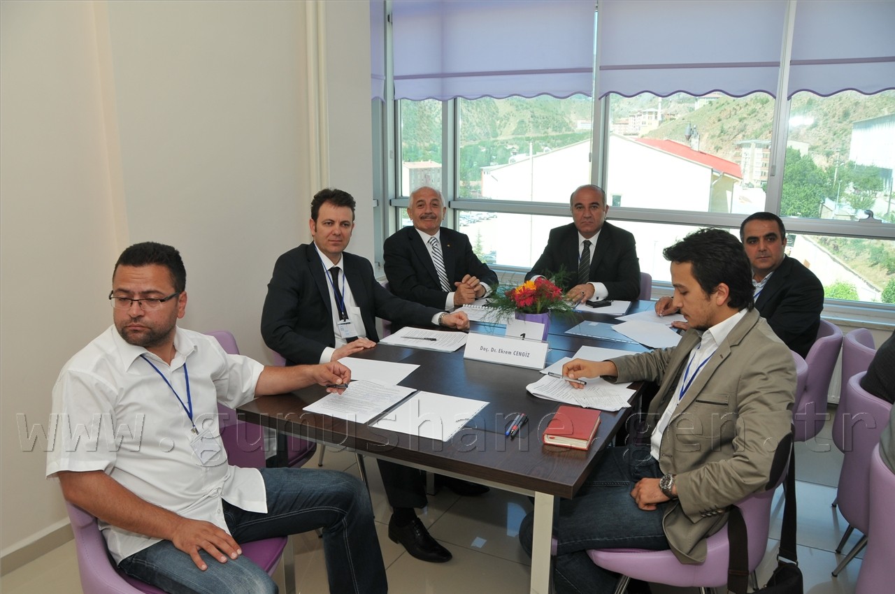 Gümüşhane'de Kent Ekonomileri Forumu Düzenleniyor 7