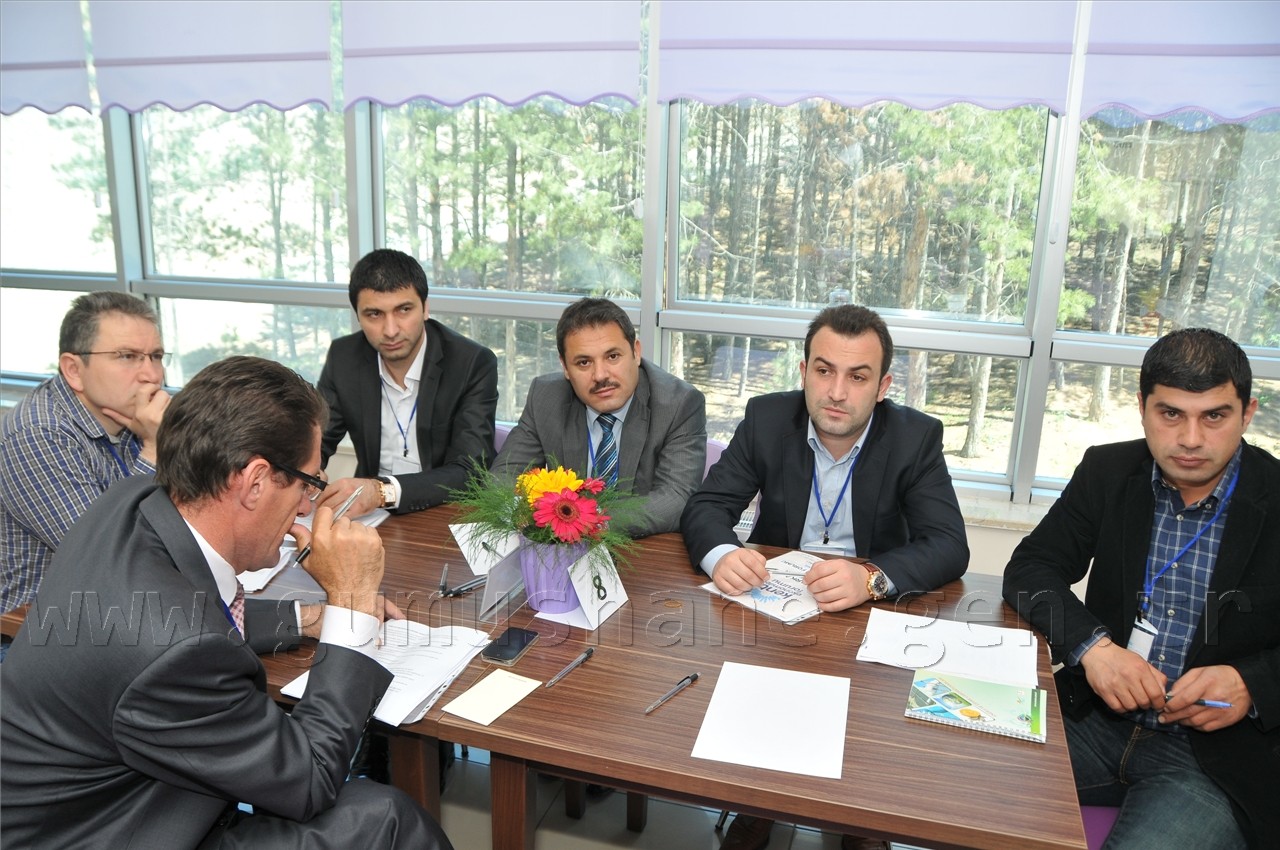 Gümüşhane'de Kent Ekonomileri Forumu Düzenleniyor 10