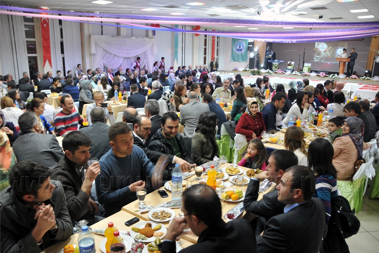 Gümüşhane'de Öğretmenler Günü Kutlaması 8