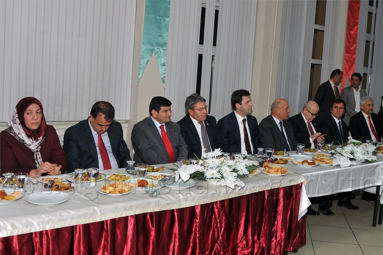 Gümüşhane'de Öğretmenler Günü Kutlaması 13