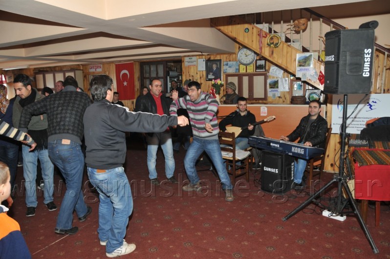 1. Zigana Engelliler Kış Şenliği Yapıldı 16