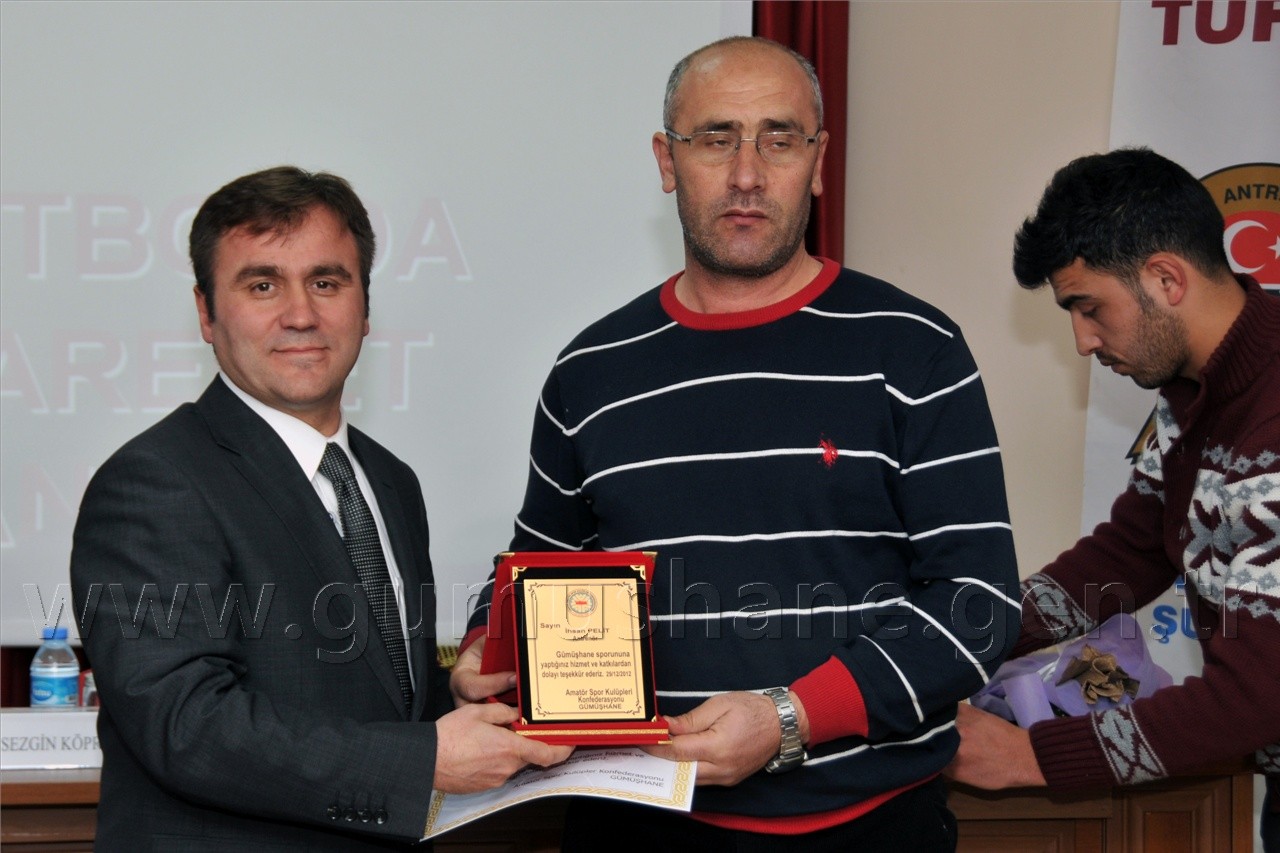 Futbol Antrenörlerine 'Başarıya Giden Yol' Konulu Panel Düzenlendi 30