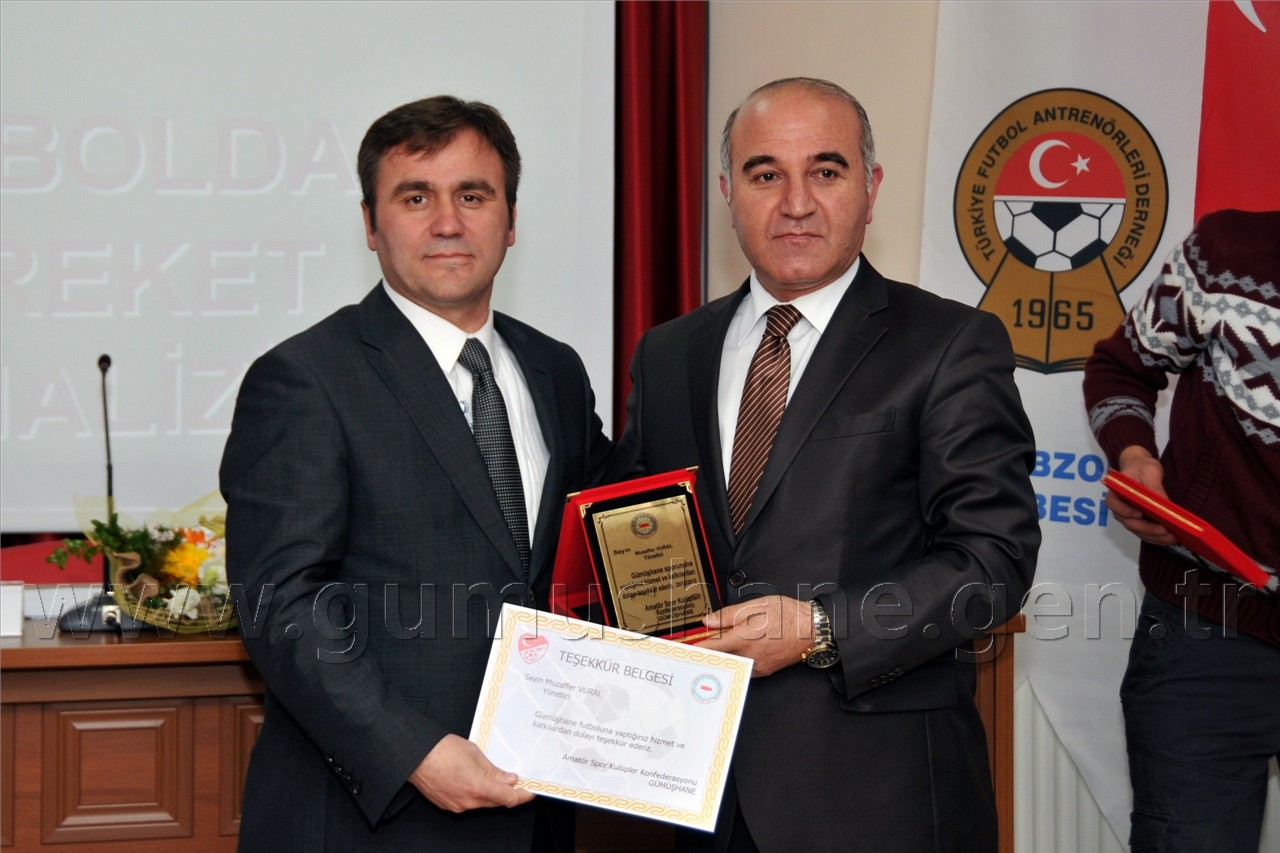 Futbol Antrenörlerine 'Başarıya Giden Yol' Konulu Panel Düzenlendi 20