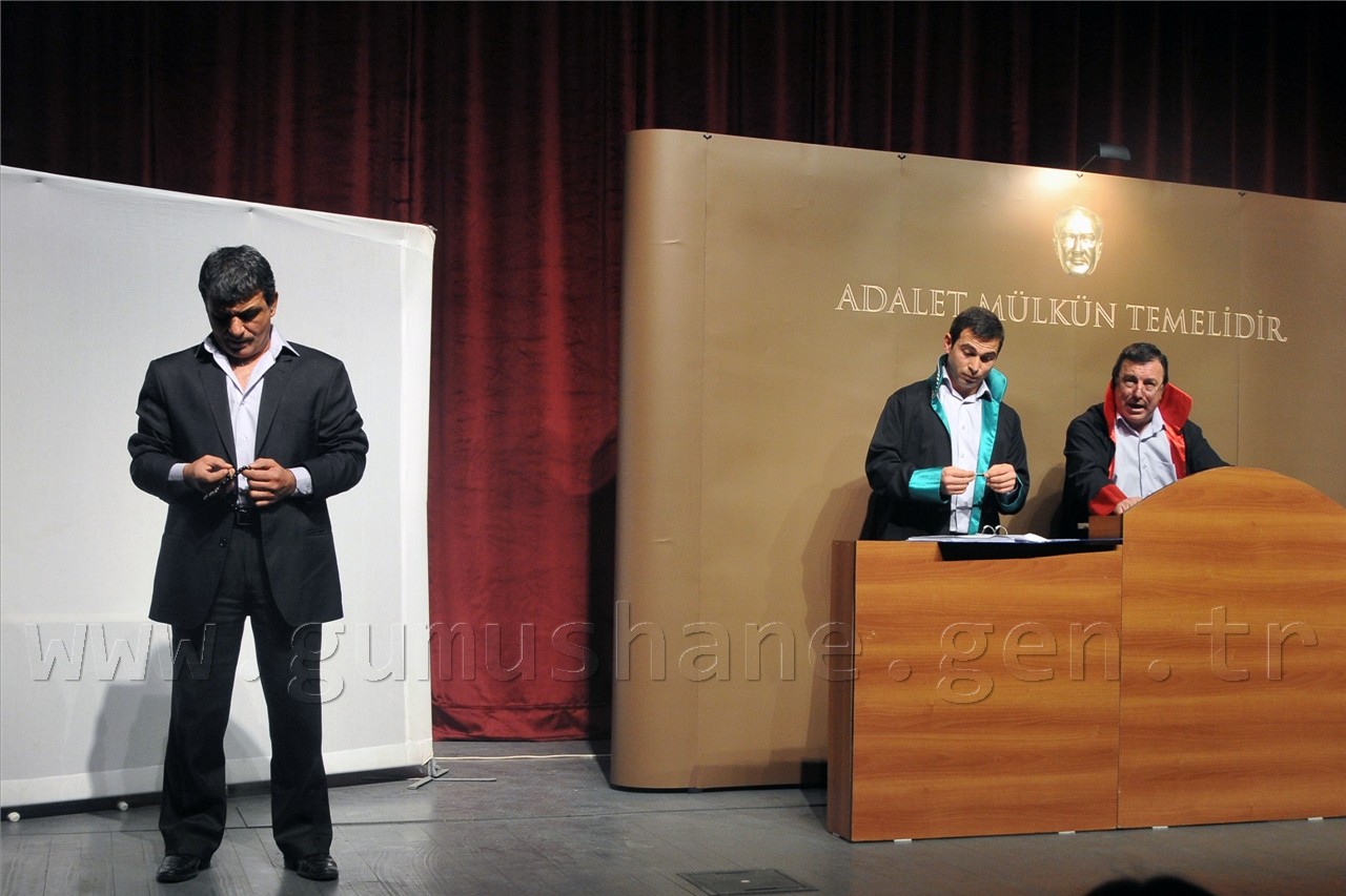 Yargıtatör Gümüşhane’de Sahnelendi 5