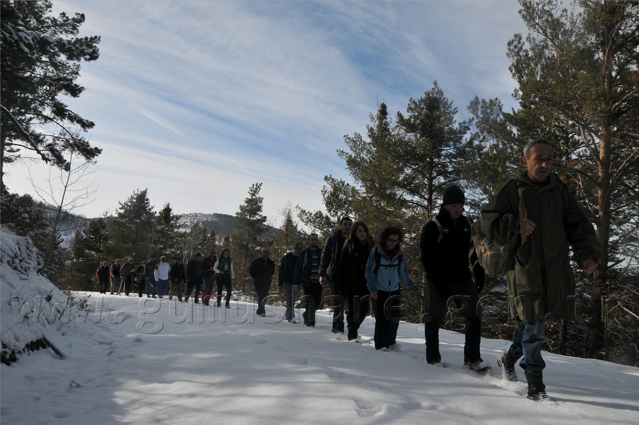 Gümüşhaneli Dağcılar Kelkit'te Yürüyüş Düzenledi 32