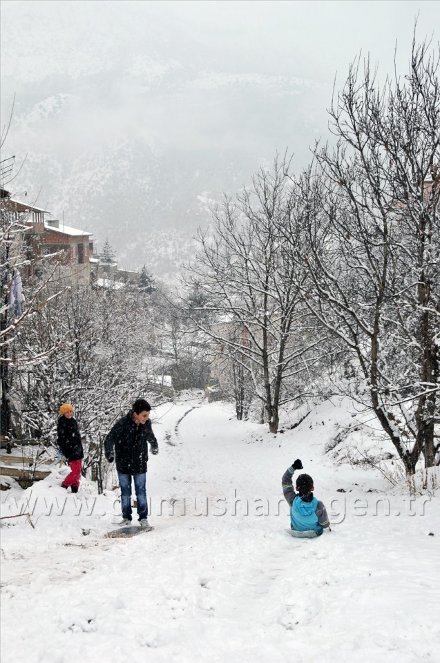 Yarın Araçlarınıza Binmeyin 1