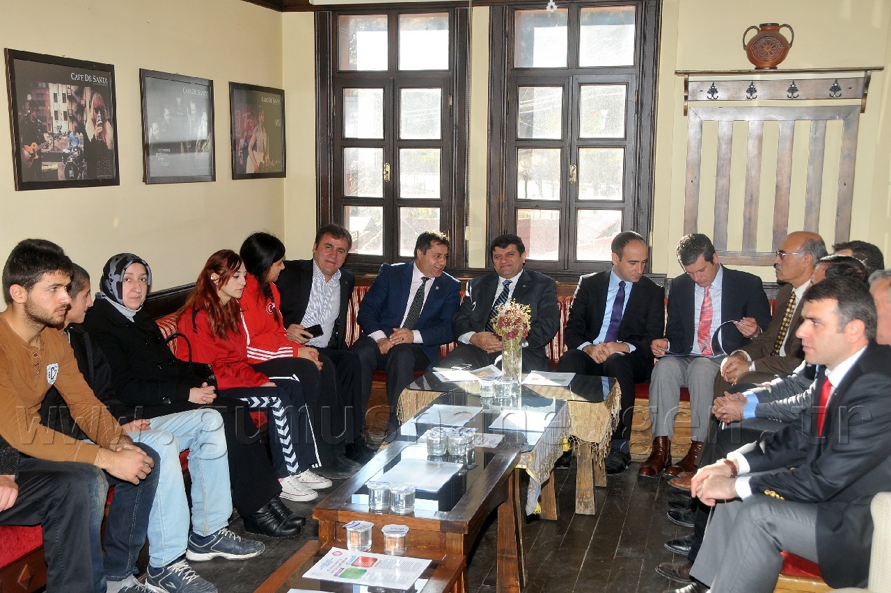 'Gençliği Olabildiğince Spora Sevk Ediyoruz' 5