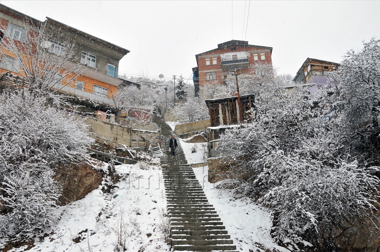 Yarın Araçlarınıza Binmeyin 12
