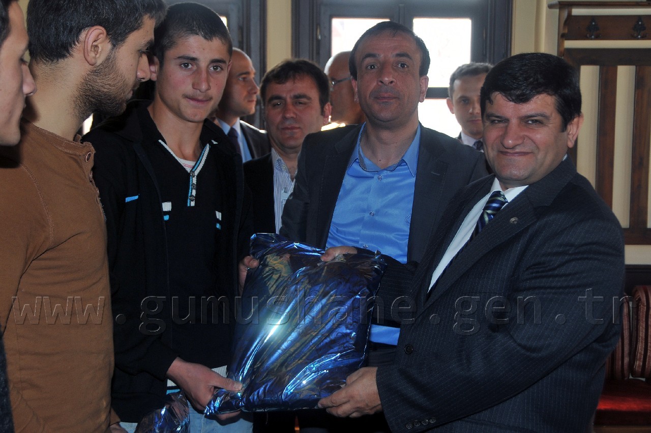 'Gençliği Olabildiğince Spora Sevk Ediyoruz' 8