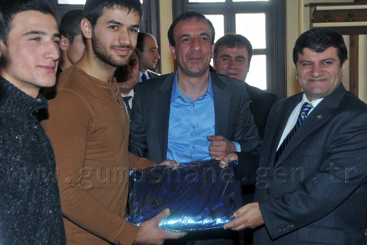 'Gençliği Olabildiğince Spora Sevk Ediyoruz' 9