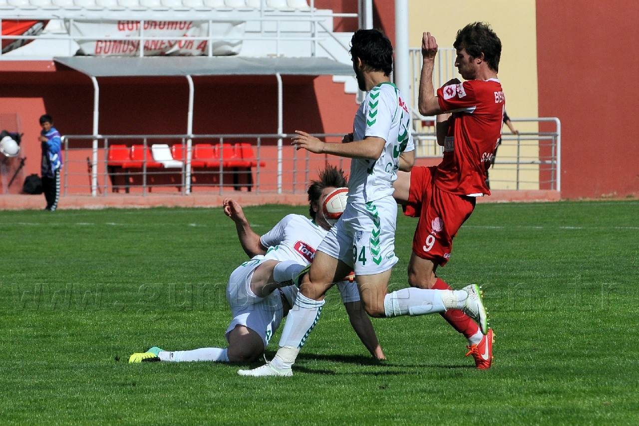 Gümüş 1 Puana Razı Oldu 62