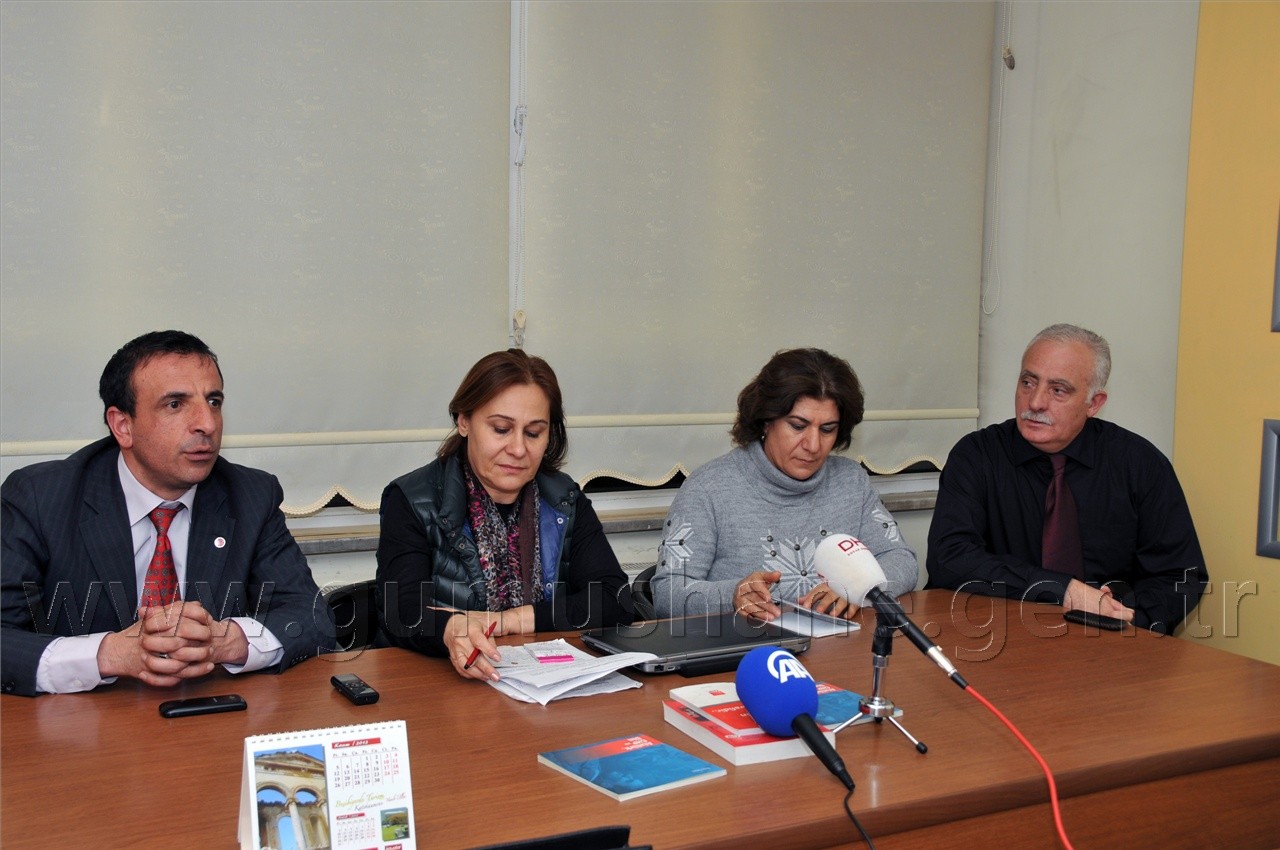 CHP PM Üyesi Sena Kaleli Gümüşhane'de 3