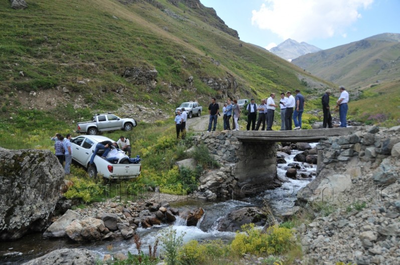 Çit Deresine 5 Bin Kırmızı Benekli Alabalık 8