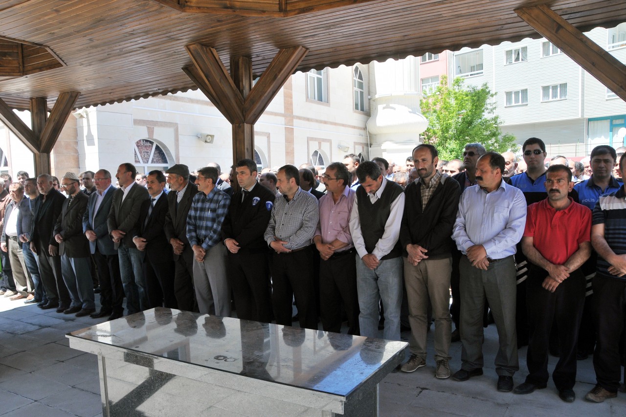 Gümüşhane'de Soma Madencileri İçin Gıyabi Cenaze Namazı Kılındı 1