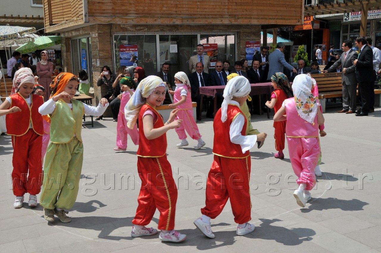 Özel Bahar Kolejinden Resim Sergisi 1