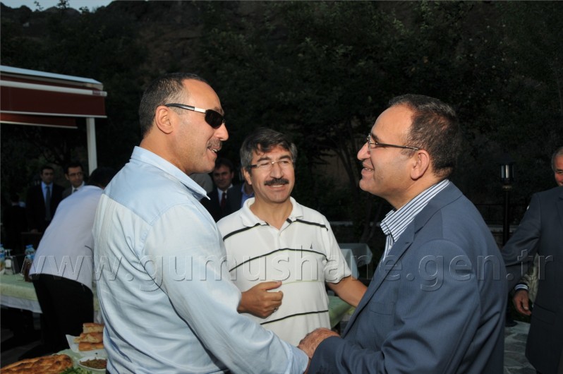 Bekir Bozdağ, Şehit Aileleri ve Gazilerle İftar Yaptı 7