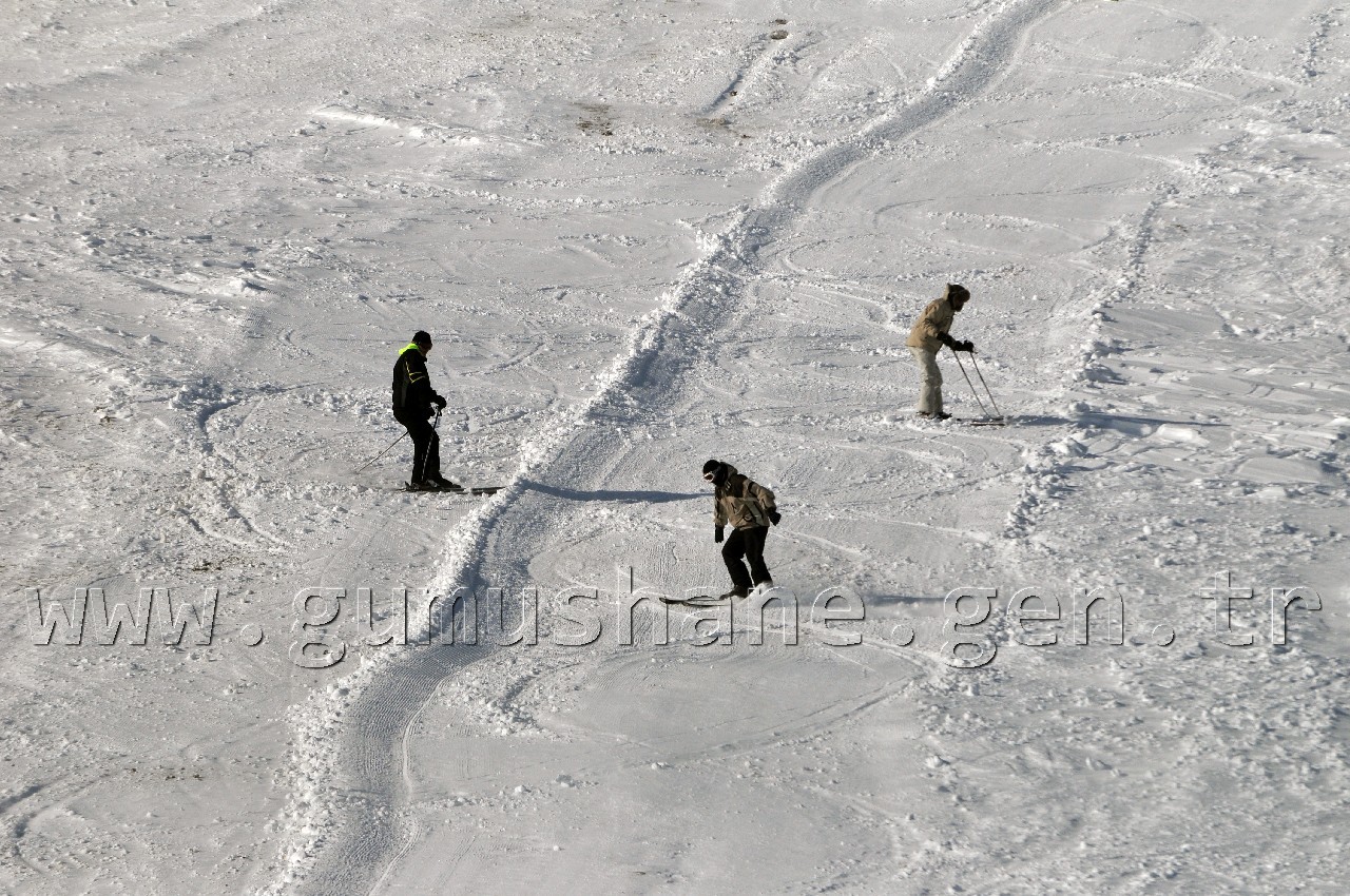 Zigana'da Kayak Şenliği Düzenlendi 13