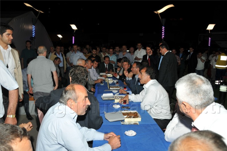 Bekir Bozdağ, Şehit Aileleri ve Gazilerle İftar Yaptı 19