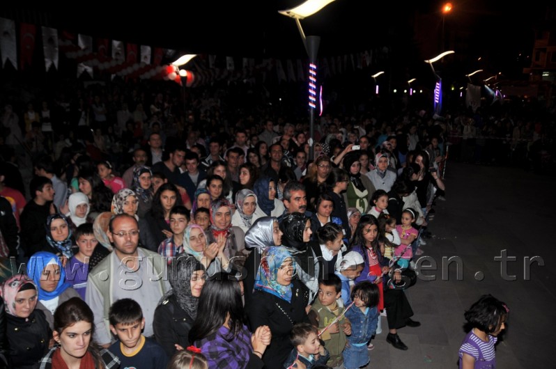 19 Mayıs, Şölen Havasında Kutlandı 7